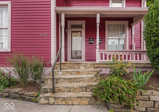 1st image of 615 W 10th St, Indianapolis, IN 46202 | MLS# 22118842