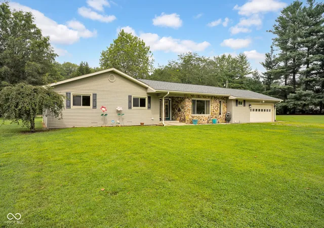 2nd image of 9876 N County Road 1200 E, Seymour, IN 47274 | MLS# 22118843