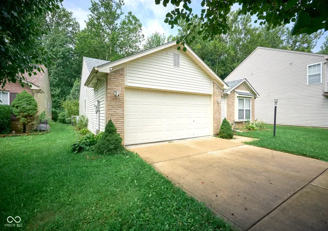 Photo 2 of Single family home for sale at 8312 Lake Tree Ln, Indianapolis, IN 46217 | MLS# 22118847 | Listing updated on 2026-09-03