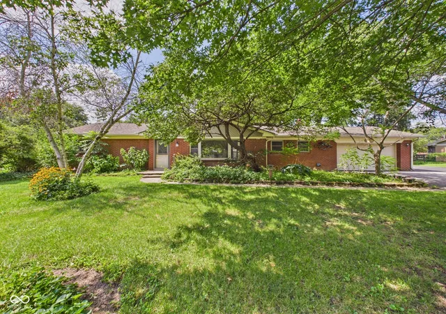 1st image of 10236 Central Ave, Carmel, IN 46280 | MLS# 22118850