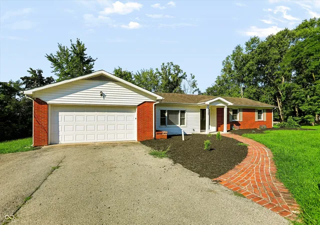 Photo 3 of Sale Pending at 3007 State Rd 38 E, Westfield, IN 46074 | MLS# 22118865 | Listing updated on 2026-08-13