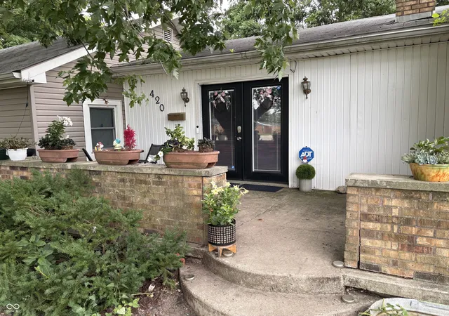 2nd image of 420 E Fourth St, Winchester, IN 47394 | MLS# 22118892