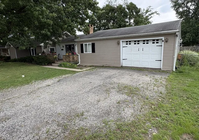 3rd image of 420 E Fourth St, Winchester, IN 47394 | MLS# 22118892