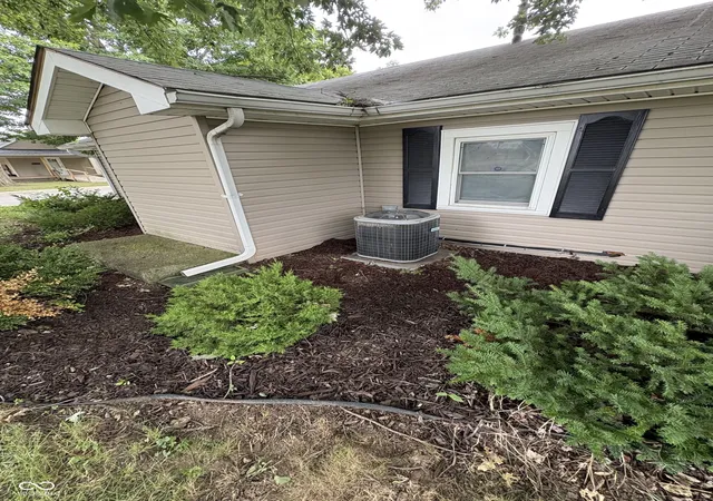 4th image of 420 E Fourth St, Winchester, IN 47394 | MLS# 22118892