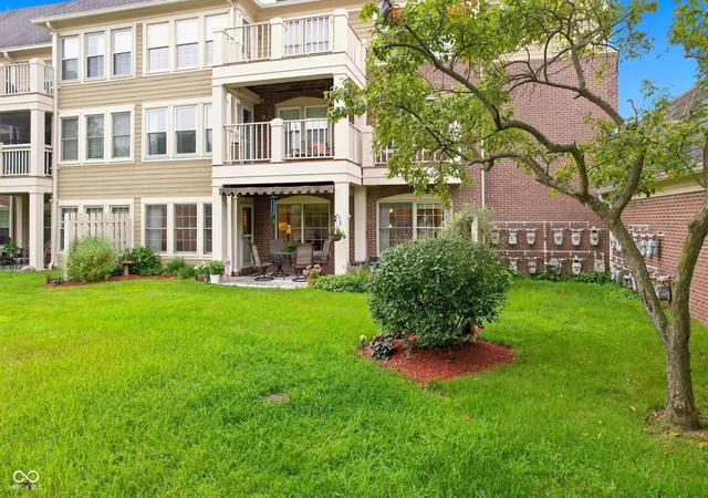 1st image of 7601 Newport Bay #122, Indianapolis, IN 46240 | MLS# 22118895