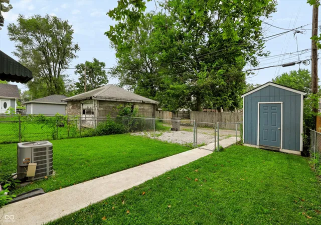 33rd image of 1207 N Warman Ave, Indianapolis, IN 46222 | MLS# 22118903