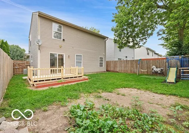 28th image of 547 Deer Trail Dr, Indianapolis, IN 46217 | MLS# 22118921
