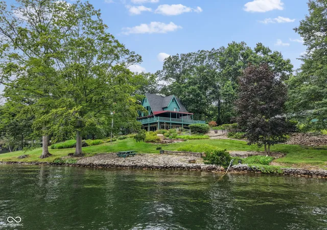 1st image of 2419 S Alta Vista Ct, Martinsville, IN 46151 | MLS# 22118928