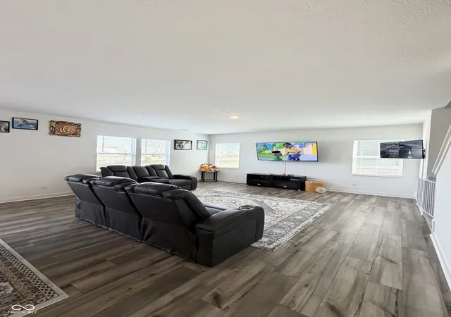 2nd image of 1208 Taggart Wy, Greenwood, IN 46143 | MLS# 22118930