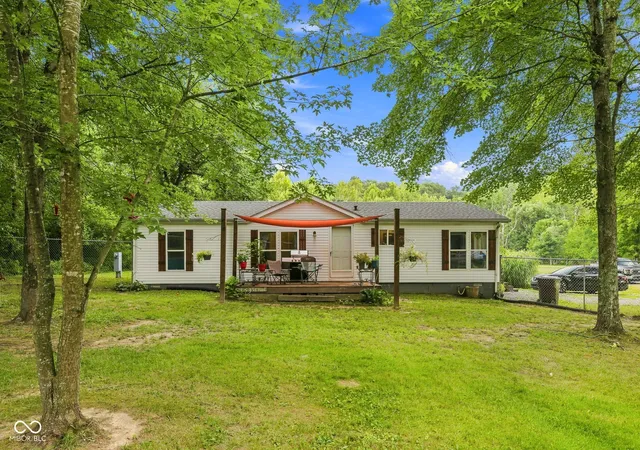 2nd image of 4611 Covered Bridge Rd, Nashville, IN 47448 | MLS# 22118932