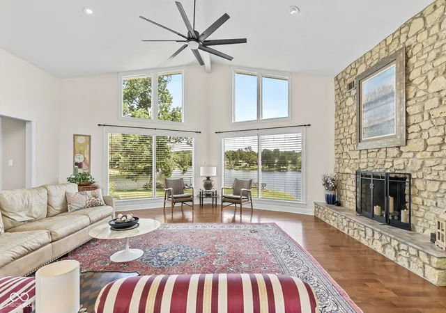 Photo 3 of Single family home for sale at 160 N Hereford, Madison, IN 47250 | MLS# 22118933 | Listing updated on 2026-09-02