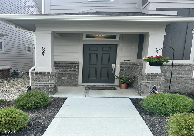 Photo 3 of Single family home for sale at 823 Rose Garden Way, Westfield, IN 46074 | MLS# 22118935 | Listing updated on 2026-09-25