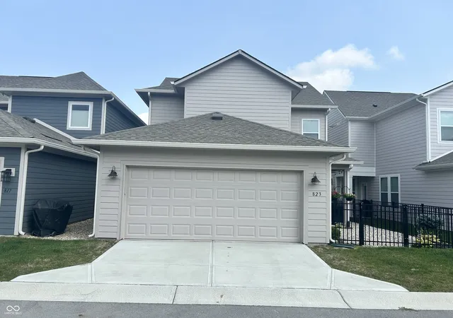 Photo 3 of Single family home for sale at 823 Rose Garden Way, Westfield, IN 46074 | MLS# 22118935 | Listing updated on 2026-09-25