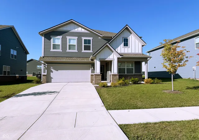 1st image of 1161 Elmwood Ln, Greenwood, IN 46143 | MLS# 22118936