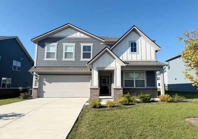 2nd image of 1161 Elmwood Ln, Greenwood, IN 46143 | MLS# 22118936