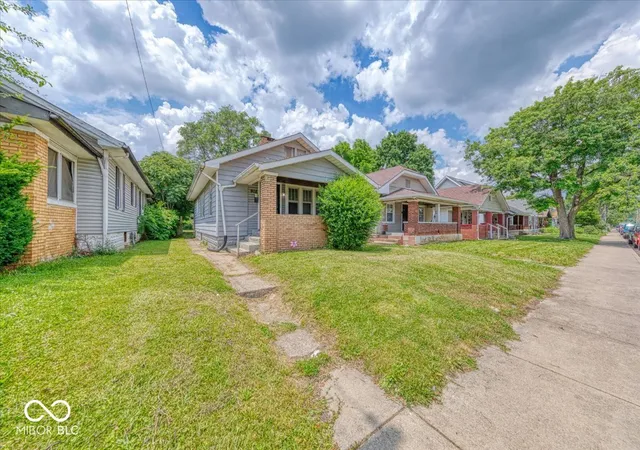2nd image of 902 N Bosart Ave, Indianapolis, IN 46201 | MLS# 22118946