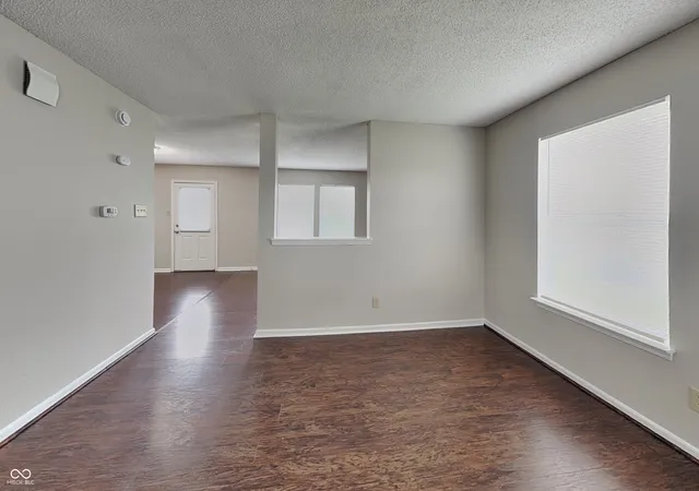 2nd image of 2233 Summerfield Dr, Plainfield, IN 46168 | MLS# 22118962