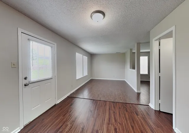Photo 3 of Sale Pending at 2233 Summerfield Dr, Plainfield, IN 46168 | MLS# 22118962 | Listing updated on 2026-09-22