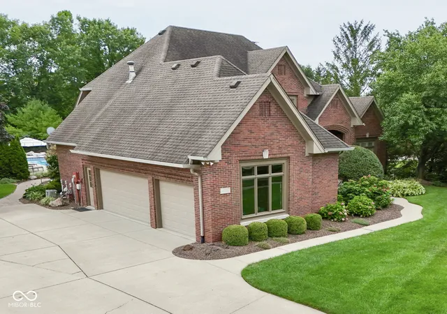 3rd image of 3933 Eagle Tr, Greenwood, IN 46143 | MLS# 22118967