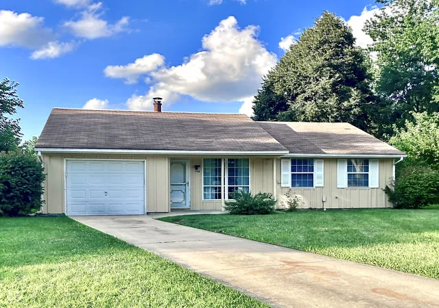 1st image of 4461 Pepperidge Cir, Indianapolis, IN 46235 | MLS# 22118977