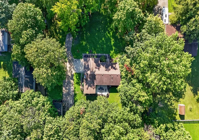 Photo 2 of Single family home for sale at 229 Noel Ln, Fortville, IN 46040 | MLS# 22118987 | Listing updated on 2026-08-28