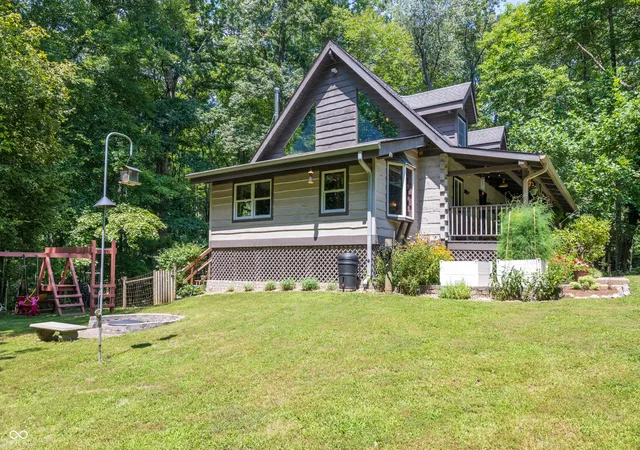 Photo 3 of Sale Pending at 1831 W Pagoda Path N, Martinsville, IN 46151 | MLS# 22119001 | Listing updated on 2026-10-06