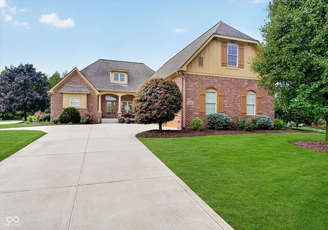 2nd image of 6403 Canak Dr, Avon, IN 46123 | MLS# 22119002