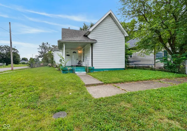 2nd image of 1502 Cedar, Anderson, IN 46016 | MLS# 22119004
