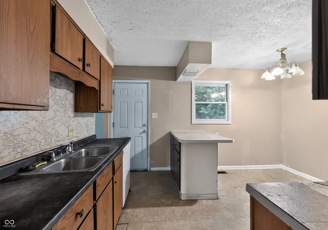 4th image of 1725 N Audubon Rd, Indianapolis, IN 46218 | MLS# 22119018