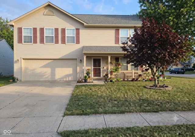 2nd image of 10787 Running Brook Rd, Indianapolis, IN 46234 | MLS# 22119026