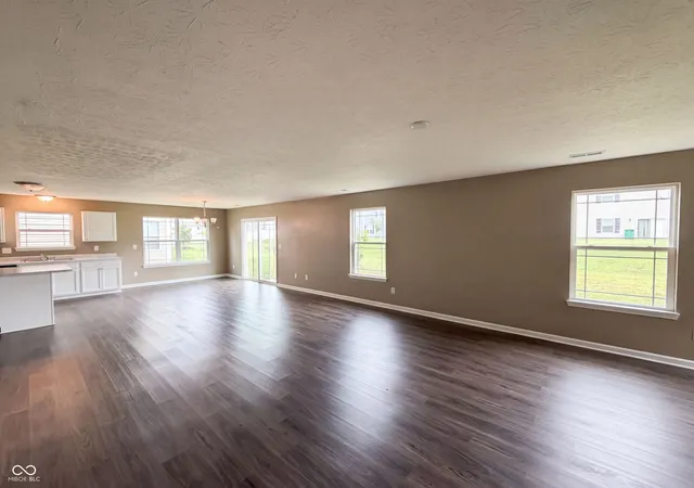 Photo 3 of Single family home for sale at 8196 Alyssum Dr, Plainfield, IN 46168 | MLS# 22119033 | Listing updated on 2026-09-18