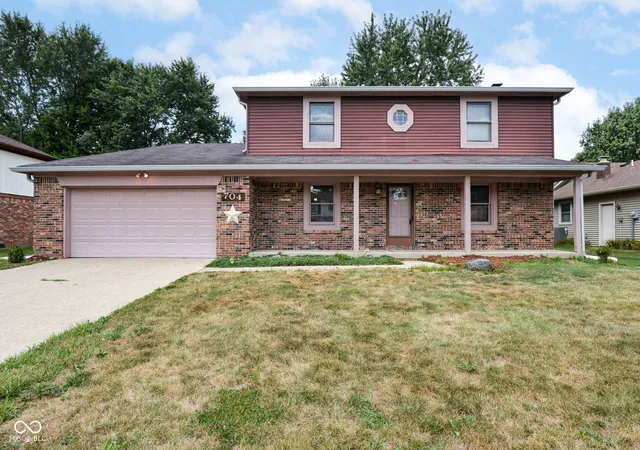 1st image of 704 Kokomo Ln, Indianapolis, IN 46241 | MLS# 22119038