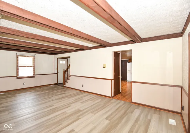 4th image of 704 Kokomo Ln, Indianapolis, IN 46241 | MLS# 22119038