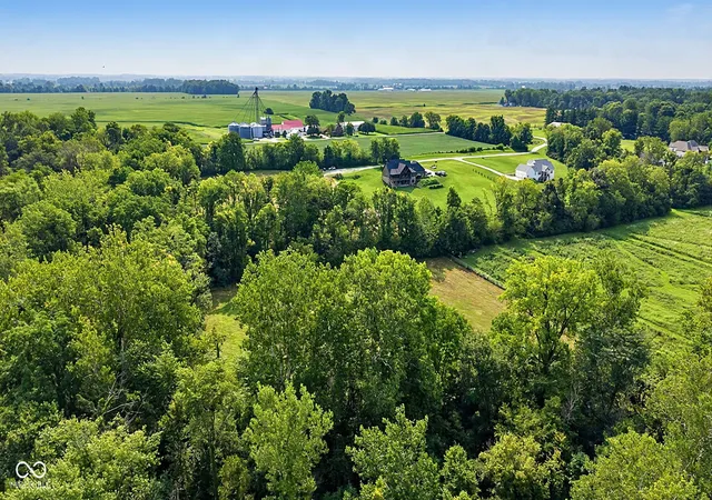 Photo 3 of Sale Pending at 3368 S 400 Road W, New Palestine, IN 46163 | MLS# 22119044 | Listing updated on 2026-08-29