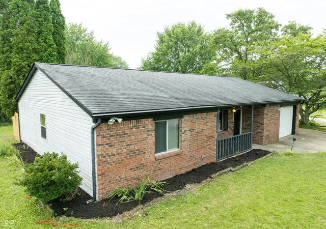3rd image of 7832 Gordon Wy, Indianapolis, IN 46237 | MLS# 22119060