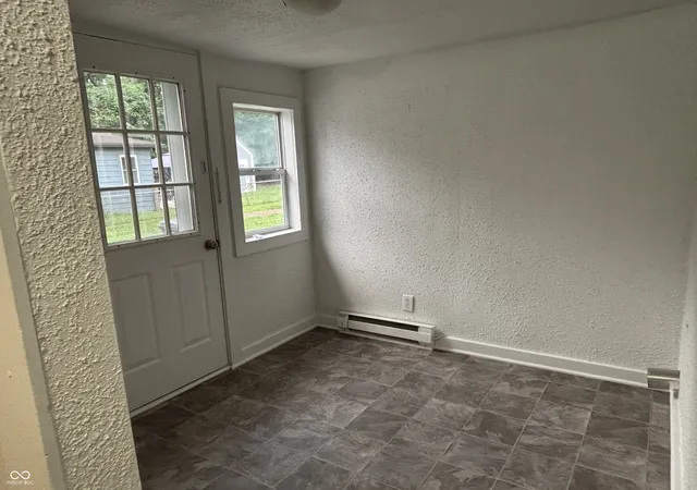11th image of 155 Bakemeyer St, Indianapolis, IN 46225 | MLS# 22119070