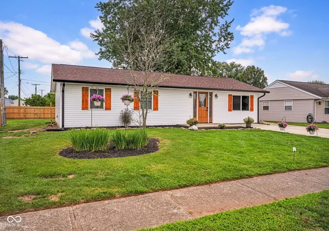 3rd image of 1010 Shelby St, Edinburgh, IN 46124 | MLS# 22119081