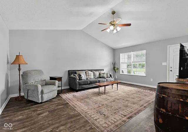 5th image of 133 Clear Branch Dr, Brownsburg, IN 46112 | MLS# 22119091