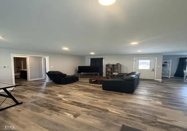 2nd image of 118 Liberty, Veedersburg, IN 47987 | MLS# 22119096