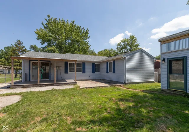 3rd image of 8118 Xenia Dr, Indianapolis, IN 46227 | MLS# 22119100