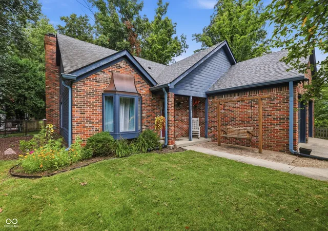 2nd image of 8362 La Habra Ln, Indianapolis, IN 46236 | MLS# 22119101