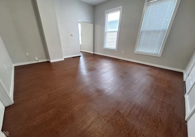 5th image of 922 Greer St, Indianapolis, IN 46203 | MLS# 22119114