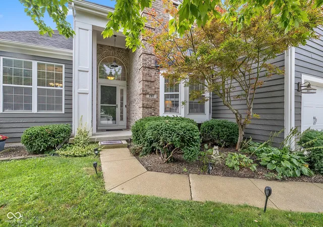 Photo 2 of Single family home for sale at 291 Cobblesprings, Avon, IN 46123 | MLS# 22119124 | Listing updated on 2026-09-13