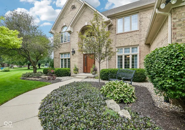 Photo 3 of Sale Pending at 14244 Avian Way, Carmel, IN 46033 | MLS# 22119127 | Listing updated on 2026-08-22