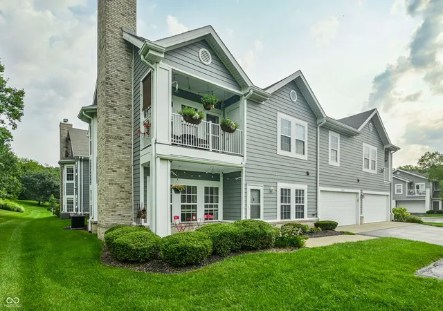 2nd image of 1025 Falcon Rdg, Carmel, IN 46280 | MLS# 22119129