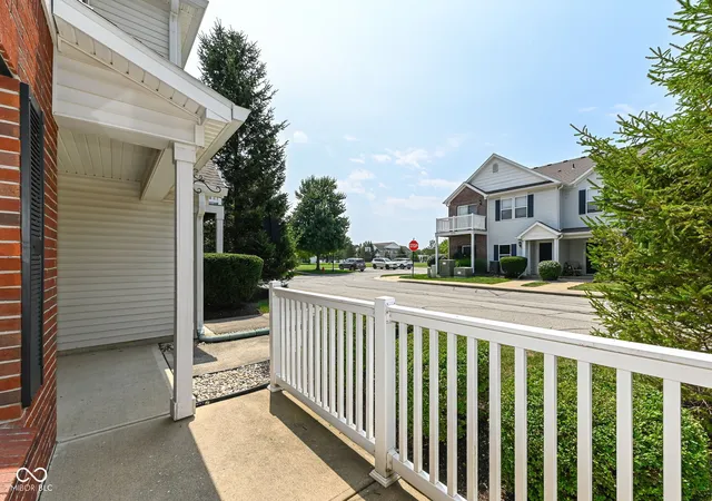 2nd image of 12245 Pebble St #UNIT 500, Fishers, IN 46038 | MLS# 22119132