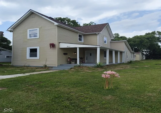 1st image of 302 E 6th St, Alexandria, IN 46001 | MLS# 22119133