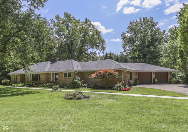 Single family home for sale at 39 Highland Manor Court N, Indianapolis, IN 46228 | MLS# 22119134
