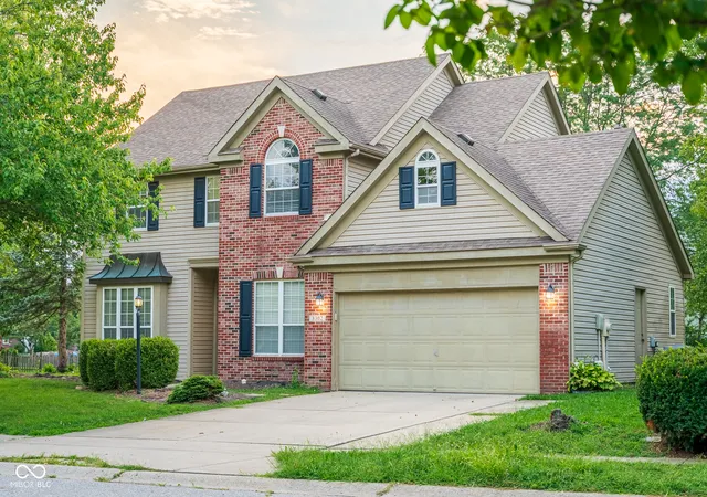 2nd image of 8302 Crystal Pointe Ln, Indianapolis, IN 46236 | MLS# 22119141