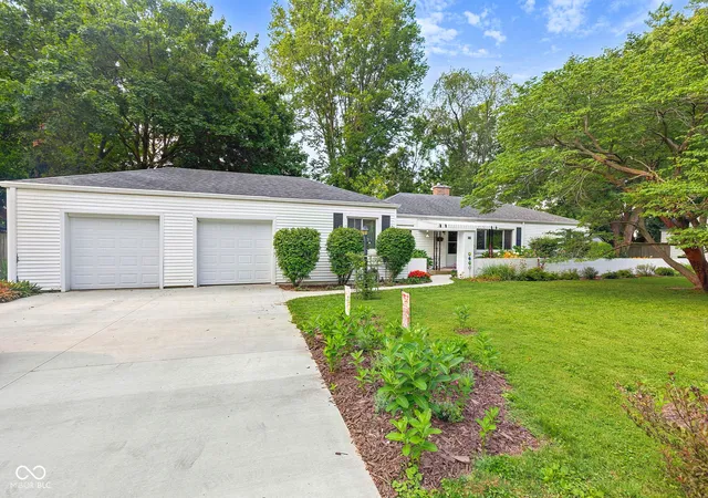 1st image of 121 W Camp St, Lebanon, IN 46052 | MLS# 22119148